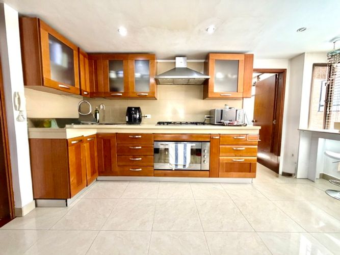 Apartamento en venta en Santa Barbara, Bogotá · foto 8 de 24