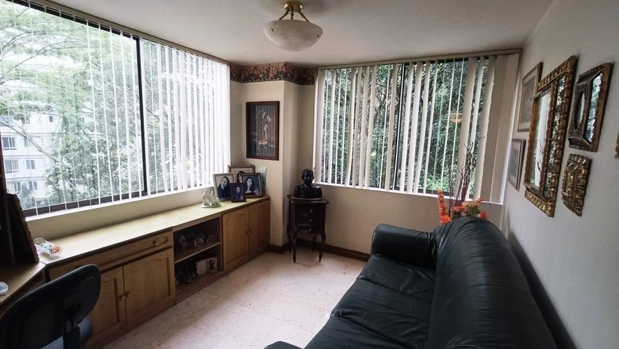 Apartamento de 3 alcobas en venta en San Lucas, Medellín, 205 m² · foto 19 de 24