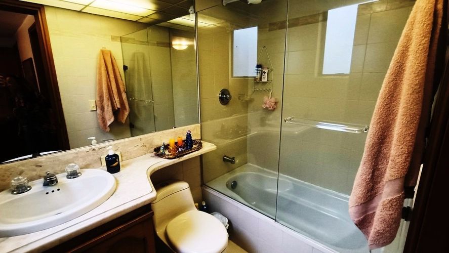 Apartamento de 3 alcobas en venta en San Lucas, Medellín, 205 m² · foto 21 de 24