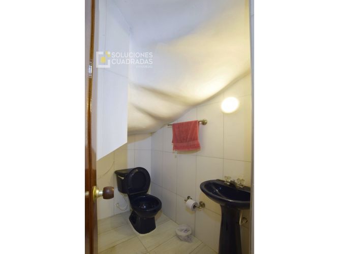 Casa de 4 alcobas en venta en Centro, Sopó, 135 m² · foto 10 de 10