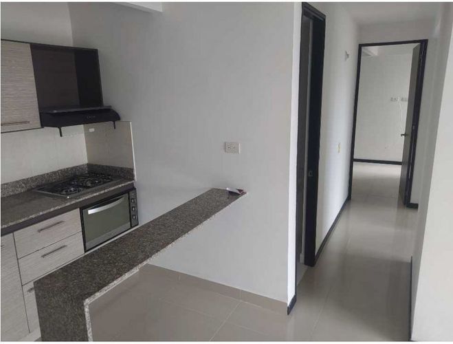 Apartamento de 3 alcobas en venta en El Rincón, Medellín, 55 m² · foto 4 de 13