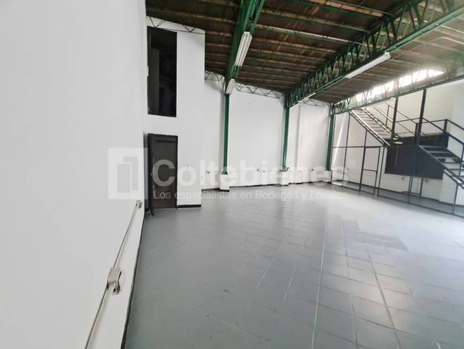 Bodega en arriendo en Colombia, Medellín, 180 m² · foto 4 de 14