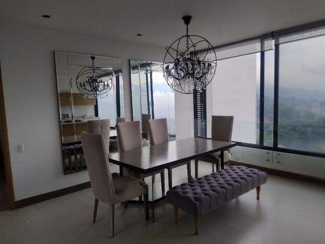 Apartamento de 1 alcoba en arriendo en San Lucas, Medellín, 90 m² · foto 3 de 24