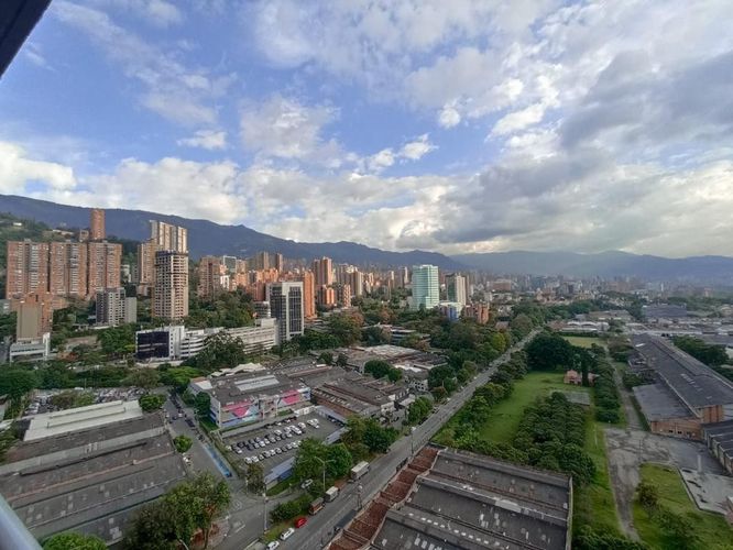 Apartamento de 1 alcoba en arriendo en San Lucas, Medellín, 90 m² · foto 20 de 24
