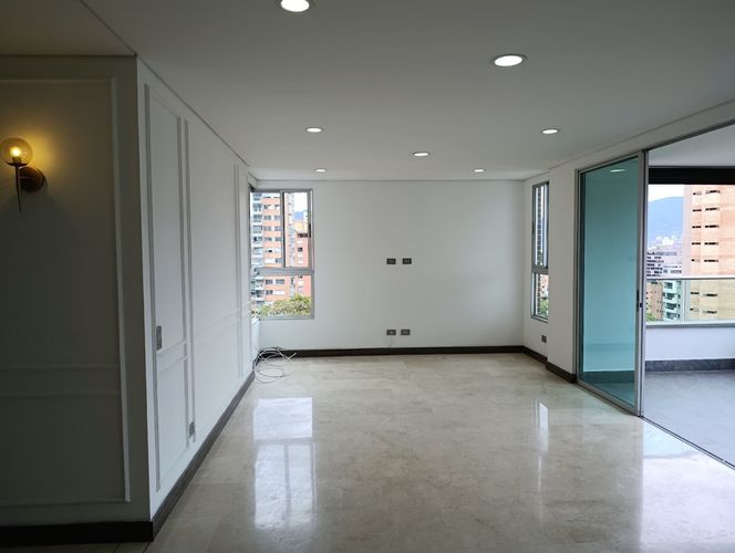Apartamento de 3 alcobas en arriendo en Vía Las Palmas, Medellín, 150 m² · foto 2 de 24
