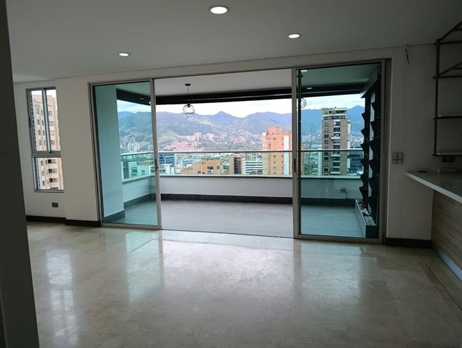 Apartamento de 3 alcobas en arriendo en Vía Las Palmas, Medellín, 150 m² · foto 5 de 24