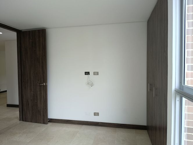 Apartamento de 3 alcobas en arriendo en Vía Las Palmas, Medellín, 150 m² · foto 9 de 24