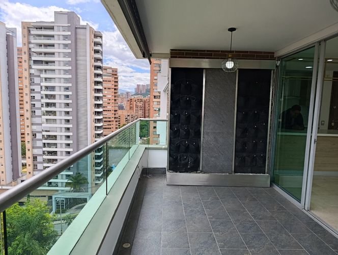 Apartamento de 3 alcobas en arriendo en Vía Las Palmas, Medellín, 150 m² · foto 17 de 24
