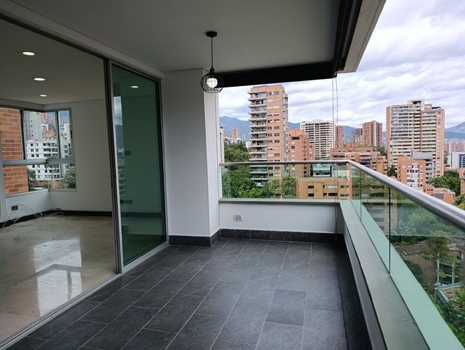 Apartamento de 3 alcobas en arriendo en Vía Las Palmas, Medellín, 150 m² · foto 18 de 24