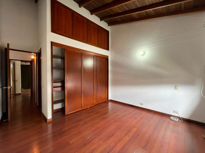Casa de 3 alcobas en venta en Santa Catalina, Envigado, 218 m² · foto 14 de 20