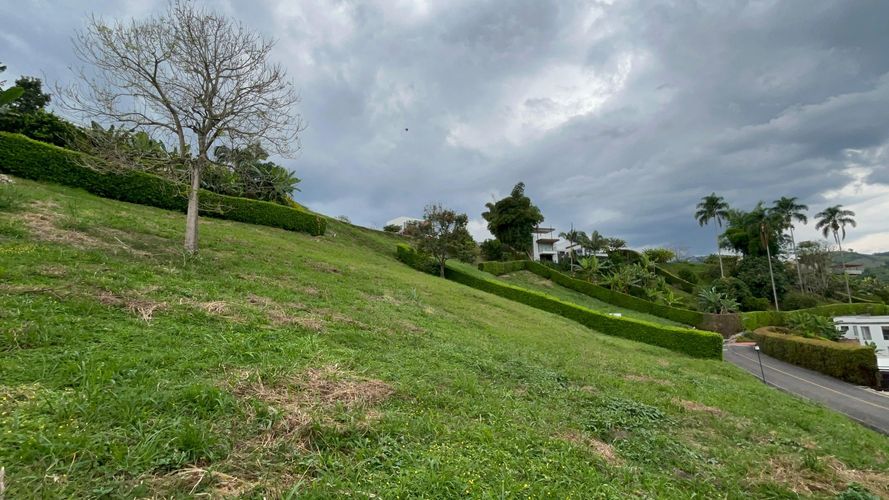Lote en venta en El Rosario, Manizales, 1730 m² · foto 4 de 13