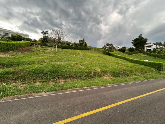Lote en venta en El Rosario, Manizales, 1730 m² · foto 5 de 13