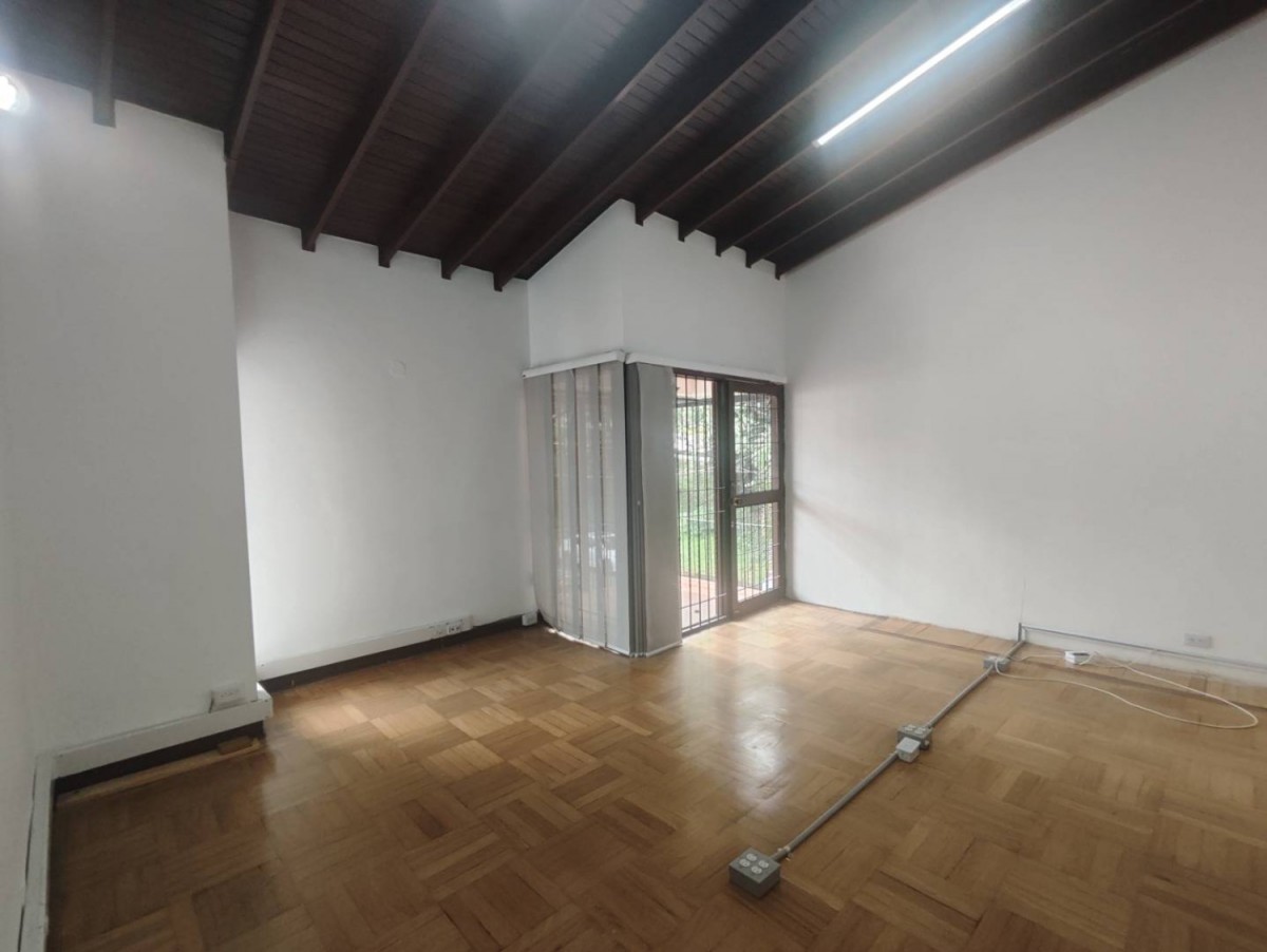 Casa en arriendo en La Aguacatala, Medellín · foto 9 de 24