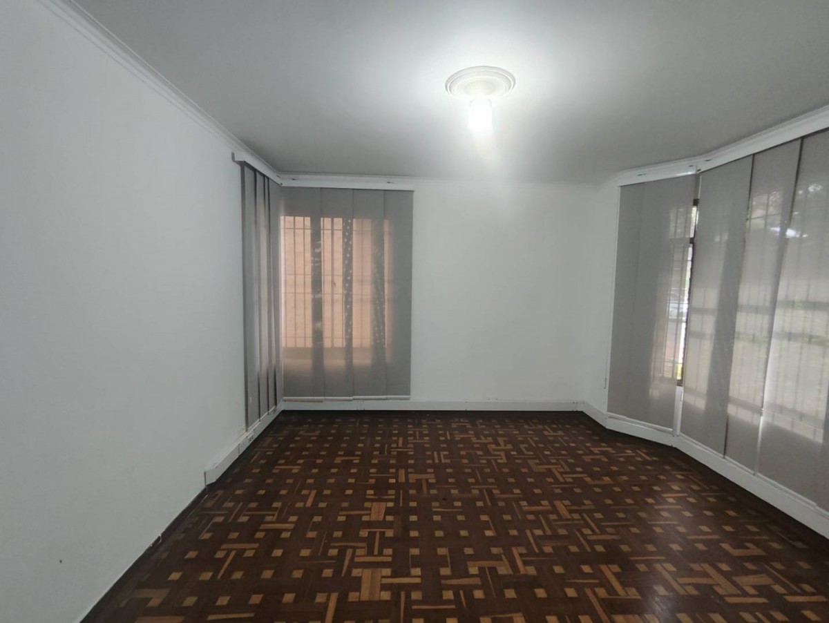 Casa en arriendo en La Aguacatala, Medellín · foto 13 de 24