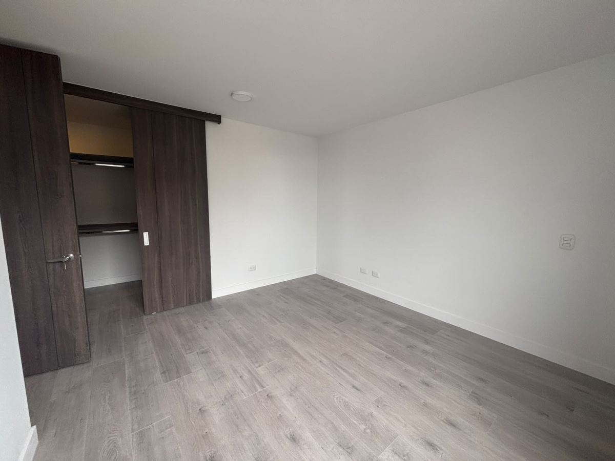 Apartamento en venta en Lagos De Torca, Bogotá · foto 14 de 24