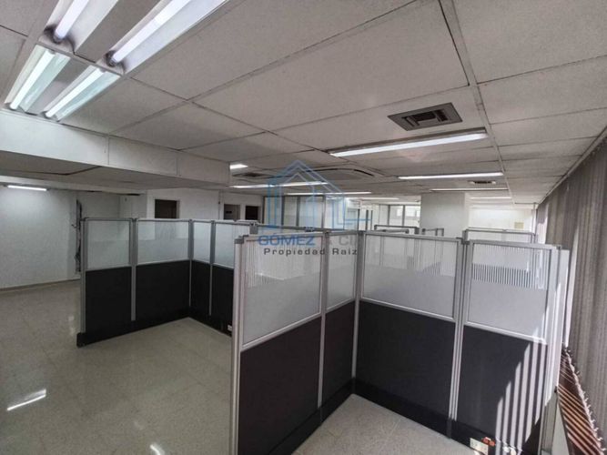 Oficina en arriendo en Milla De Oro, Medellín, 135 m² · foto 2 de 13