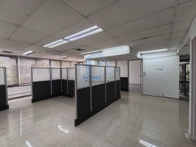 Oficina en arriendo en Milla De Oro, Medellín, 135 m² · foto 7 de 13