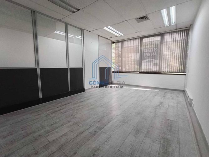 Oficina en arriendo en Milla De Oro, Medellín, 135 m² · foto 9 de 13
