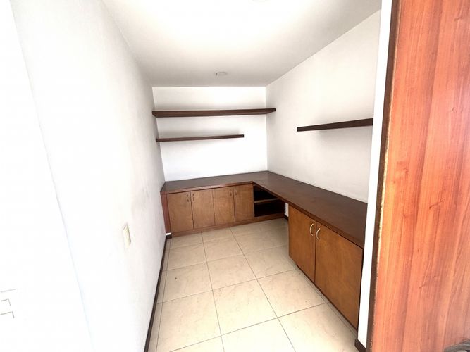 Apartamento de 2 alcobas en arriendo en Astorga, Medellín, 92 m² · foto 2 de 12
