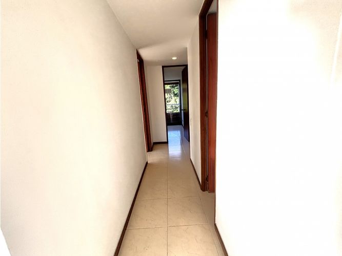 Apartamento de 2 alcobas en arriendo en Astorga, Medellín, 92 m² · foto 7 de 12