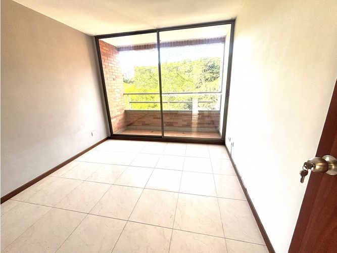 Apartamento de 2 alcobas en arriendo en Astorga, Medellín, 92 m² · foto 8 de 12