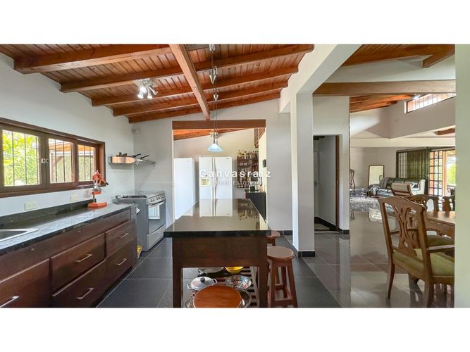 Finca en venta en Chaparral, Guarne, 380 m² · foto 6 de 14