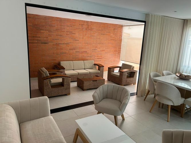 Casa de 3 alcobas en venta en Cerritos, Pereira, 210 m² · foto 2 de 22