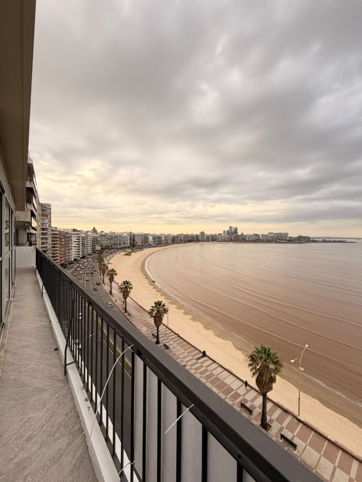 Alquiler Amplio Apartamento 3 Dormitorios Rambla Trouville Punta Carretas