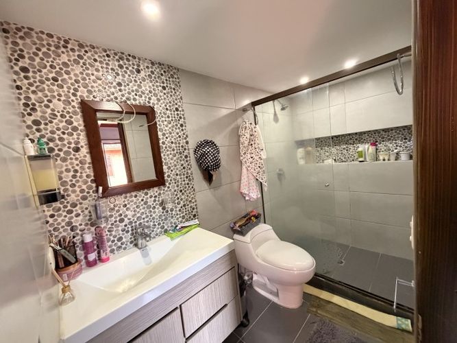 Casa de 3 alcobas en venta en El Trianon, Envigado, 116 m² · foto 23 de 24