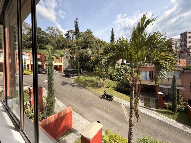 Casa de 3 alcobas en venta en El Trianon, Envigado, 116 m² · foto 9 de 24