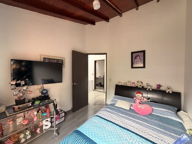 Casa de 3 alcobas en venta en El Trianon, Envigado, 116 m² · foto 11 de 24