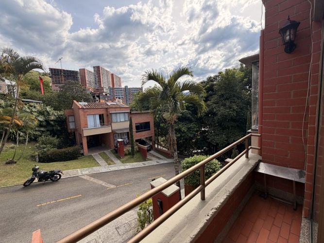 Casa de 3 alcobas en venta en El Trianon, Envigado, 116 m² · foto 12 de 24