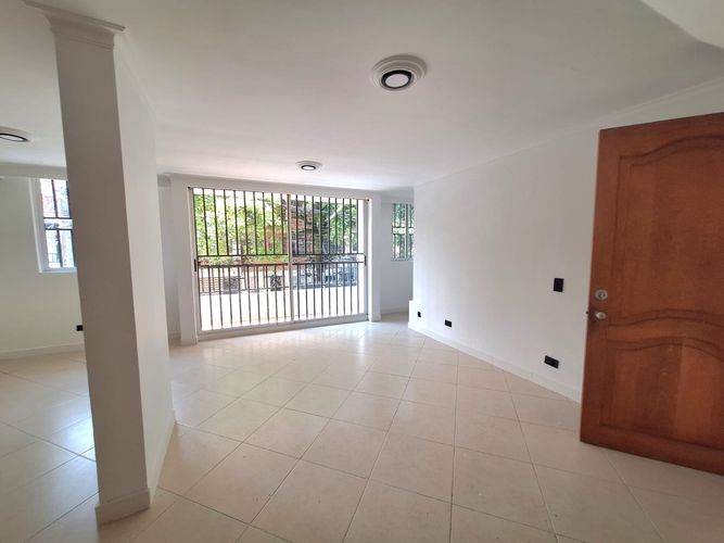 Casa en venta en Zona Rural, Itagüí · foto 3 de 19