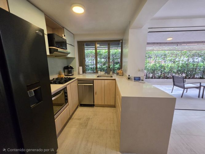 Apartamento de 3 alcobas en venta en Belén, Medellín, 139 m² · foto 5 de 24