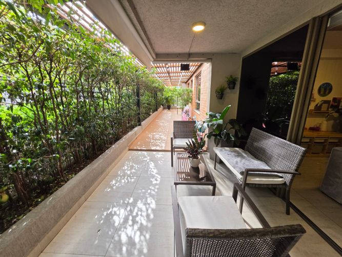 Apartamento de 3 alcobas en venta en Belén, Medellín, 139 m² · foto 9 de 24