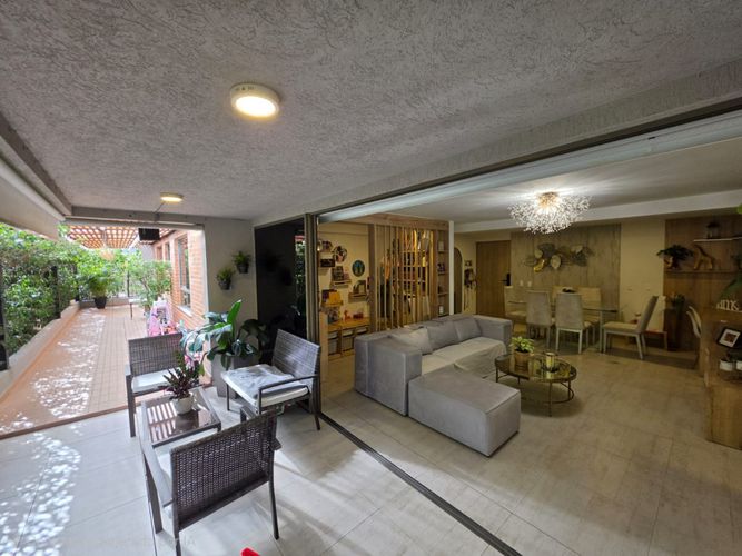 Apartamento de 3 alcobas en venta en Belén, Medellín, 139 m² · foto 13 de 24
