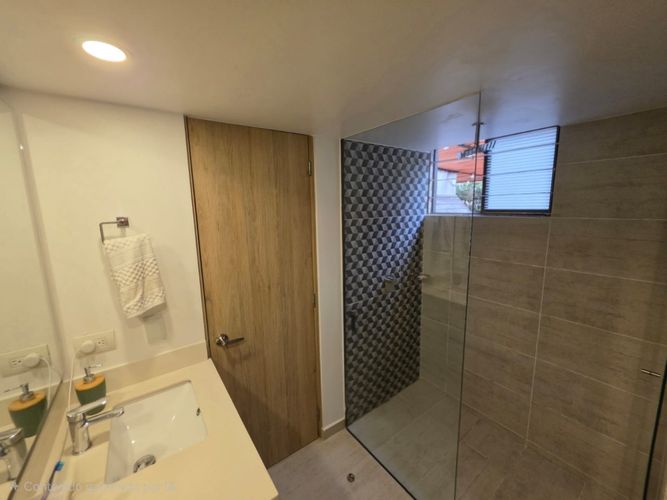 Apartamento de 3 alcobas en venta en Belén, Medellín, 139 m² · foto 15 de 24