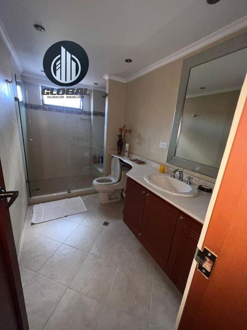 Apartamento de 5 alcobas en venta en Laureles, Medellín, 211 m² · foto 17 de 17