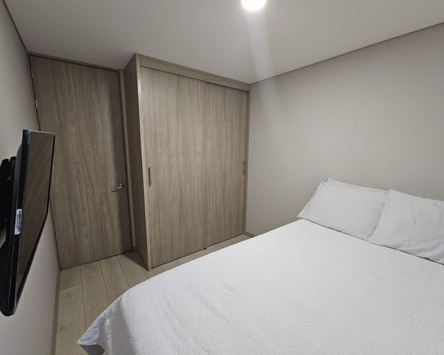 Apartamento de 3 alcobas en venta en Vegas De San Jose, Sabaneta, 66 m² · foto 6 de 11