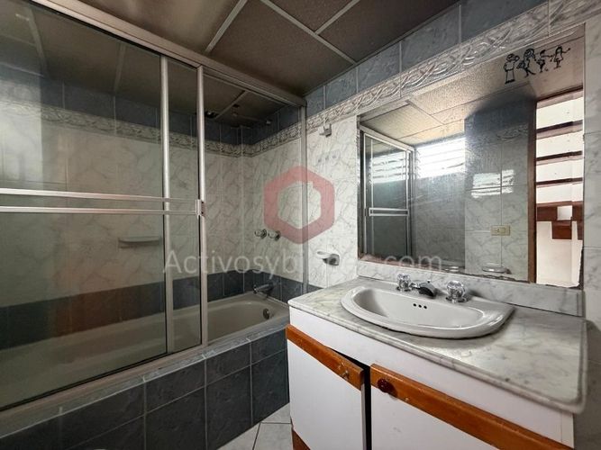 Casa de 4 alcobas en venta en El Poblado, Medellín, 110 m² · foto 18 de 23