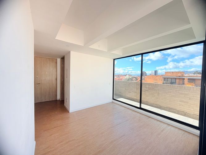 Apartamento de 1 alcoba en venta en Bella Suiza, Bogotá, 56 m² · foto 2 de 18