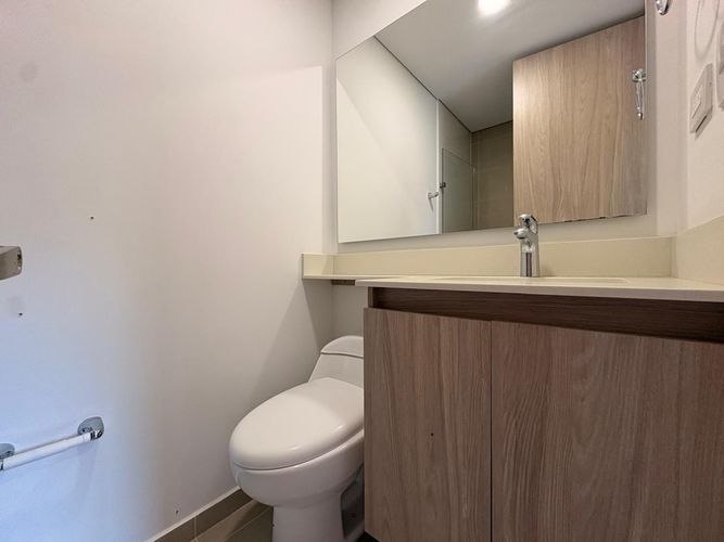 Apartamento de 2 alcobas en venta en Vegas De San Jose, Sabaneta, 59 m² · foto 11 de 14