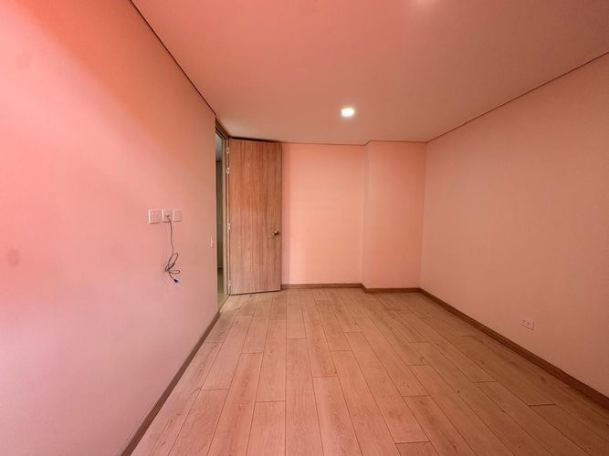 Apartamento de 2 alcobas en venta en Vegas De San Jose, Sabaneta, 59 m² · foto 6 de 14