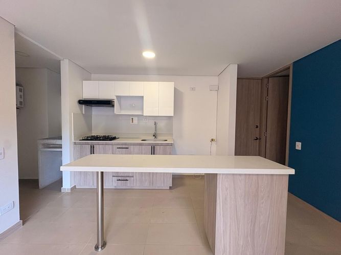 Apartamento de 2 alcobas en venta en Vegas De San Jose, Sabaneta, 59 m² · foto 12 de 14