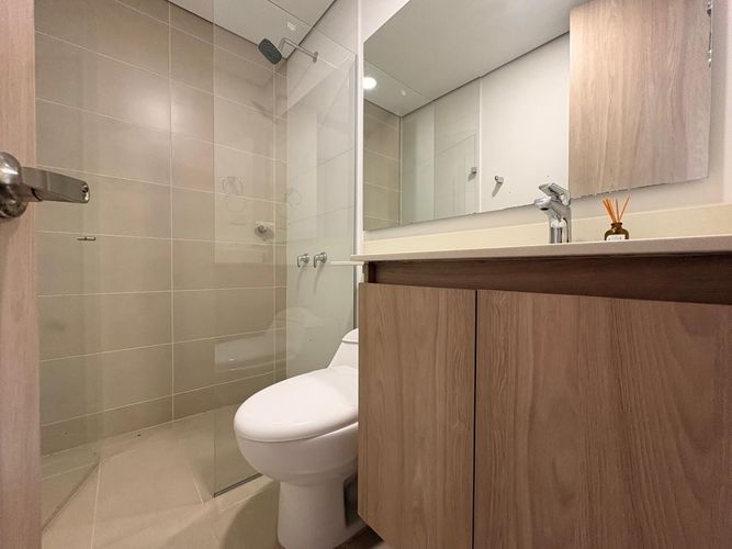 Apartamento de 2 alcobas en venta en Vegas De San Jose, Sabaneta, 59 m² · foto 7 de 14
