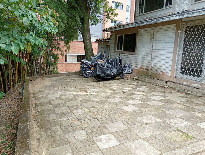 Oficina en arriendo en El Poblado, Medellín, 380 m² · foto 10 de 13