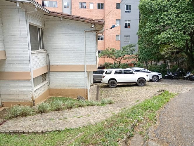 Oficina en arriendo en El Poblado, Medellín, 380 m² · foto 12 de 13
