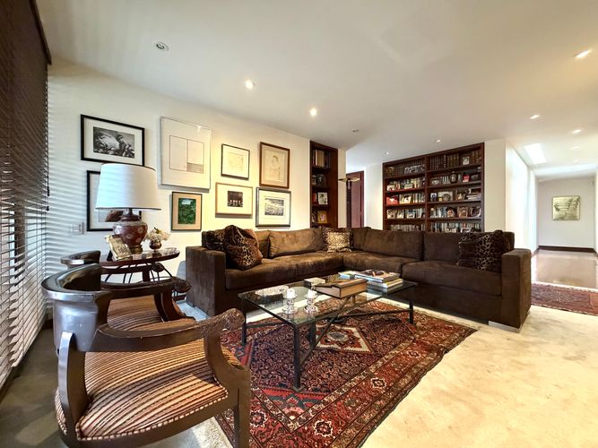 Apartamento de 3 alcobas en venta en Los Rosales, Bogotá, 306 m² · foto 15 de 24
