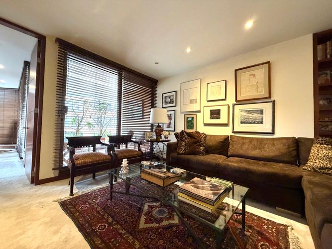 Apartamento de 3 alcobas en venta en Los Rosales, Bogotá, 306 m² · foto 20 de 24
