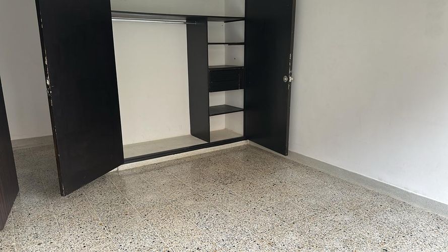 Apartamento de 4 alcobas en venta en Laureles, Medellín, 148 m² · foto 17 de 24